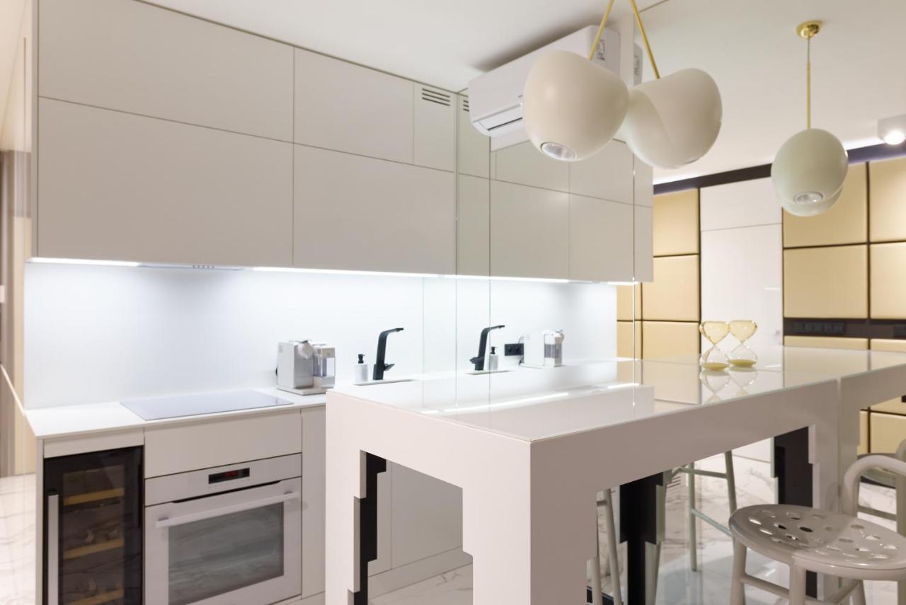 Super-apartamenty Vip Jacuzzi Apartment *