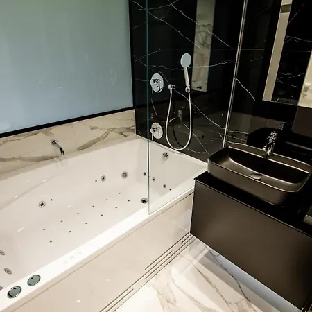 Super-Apartamenty Vip Jacuzzi Познань Екстер'єр фото